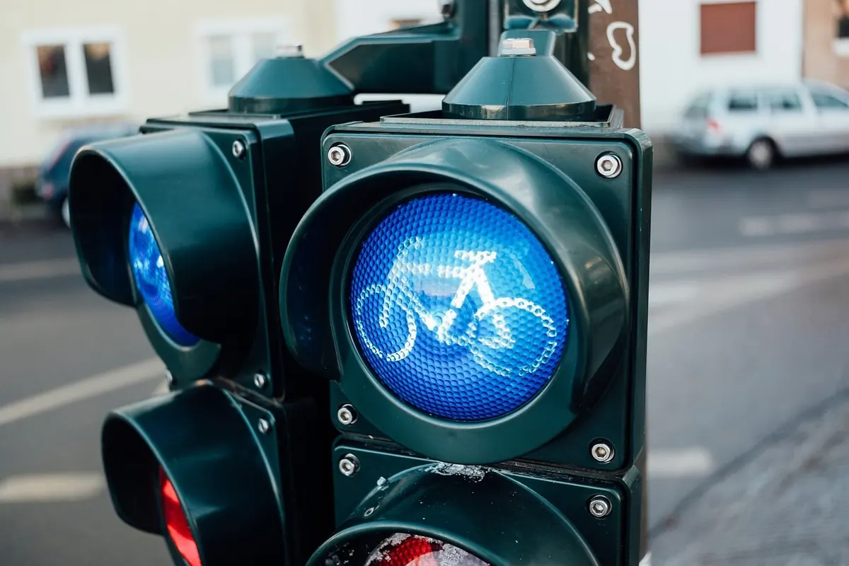 Should Ridge Add More Bike Lanes? Two Residents Debate
